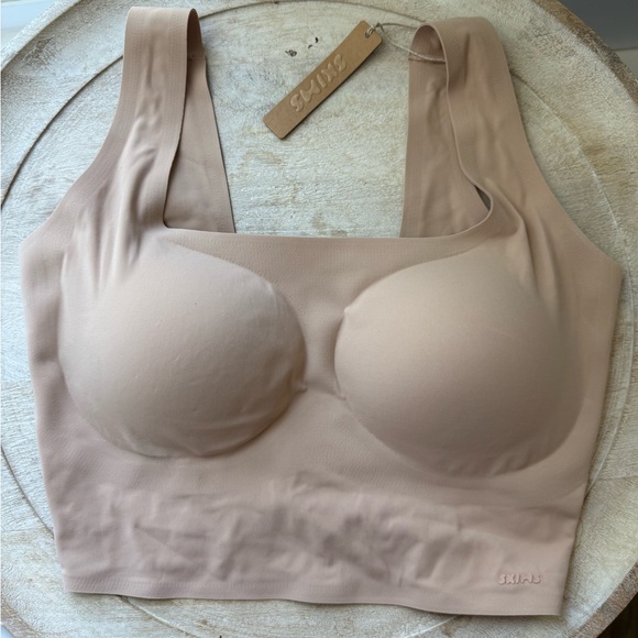 SKIMS NAKED SCOOP LONGLINE BRALETTE | CLAY × 1 - Picture 1 of 4